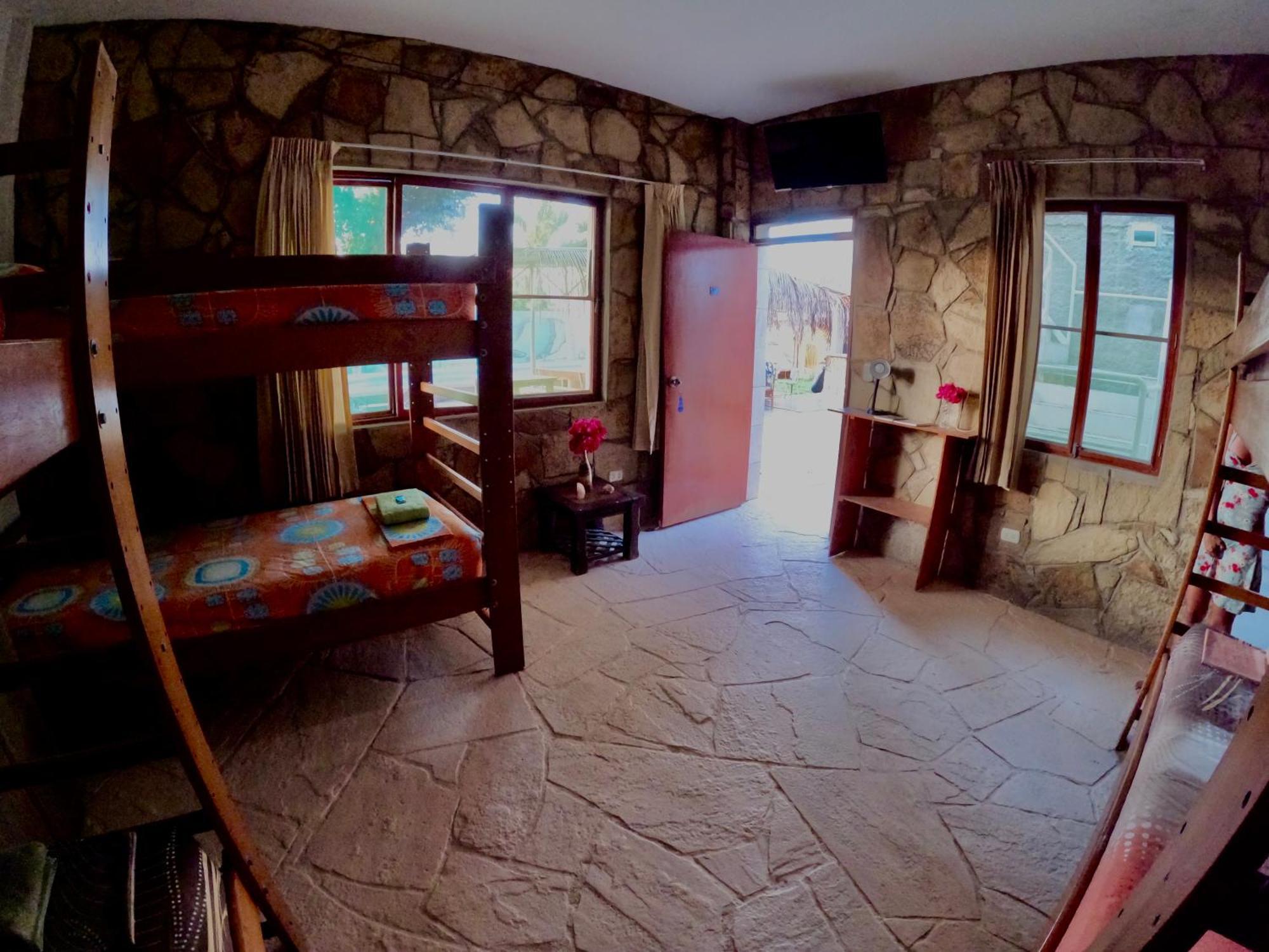 Хостел Stone House Манкора Екстер'єр фото
