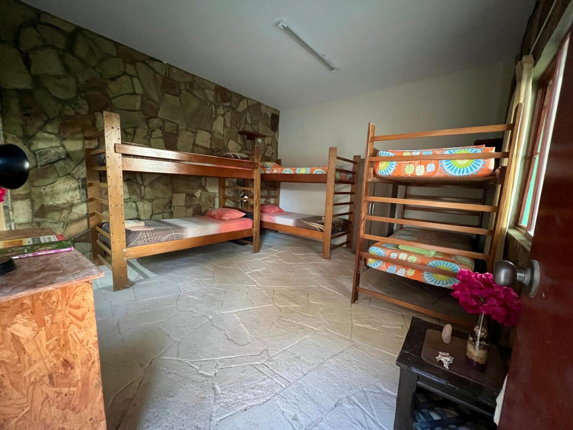 Хостел Stone House Манкора Екстер'єр фото
